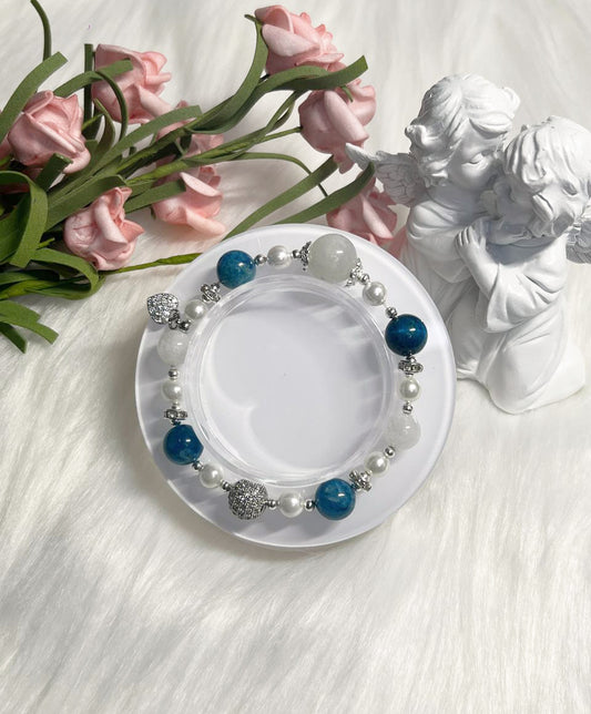 *Instock* Crystal Bracelet - Grey Moonstone, Blue Apatite, Moonstone, Pearl - Silver - Size 14.5