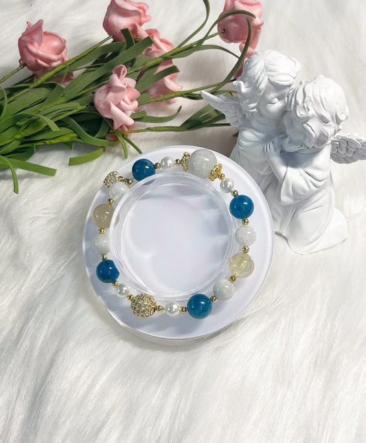*Instock* Crystal Bracelet - Grey Moonstone, Blue Apatite, Rainbow Moonstone, Citrine, Pearl - Gold - Size 14.5cm