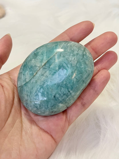 Crystal Palm Stones