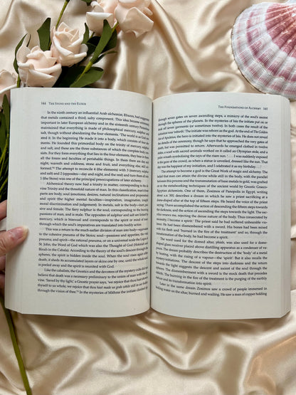 The Black Arts by Richard Cavendish